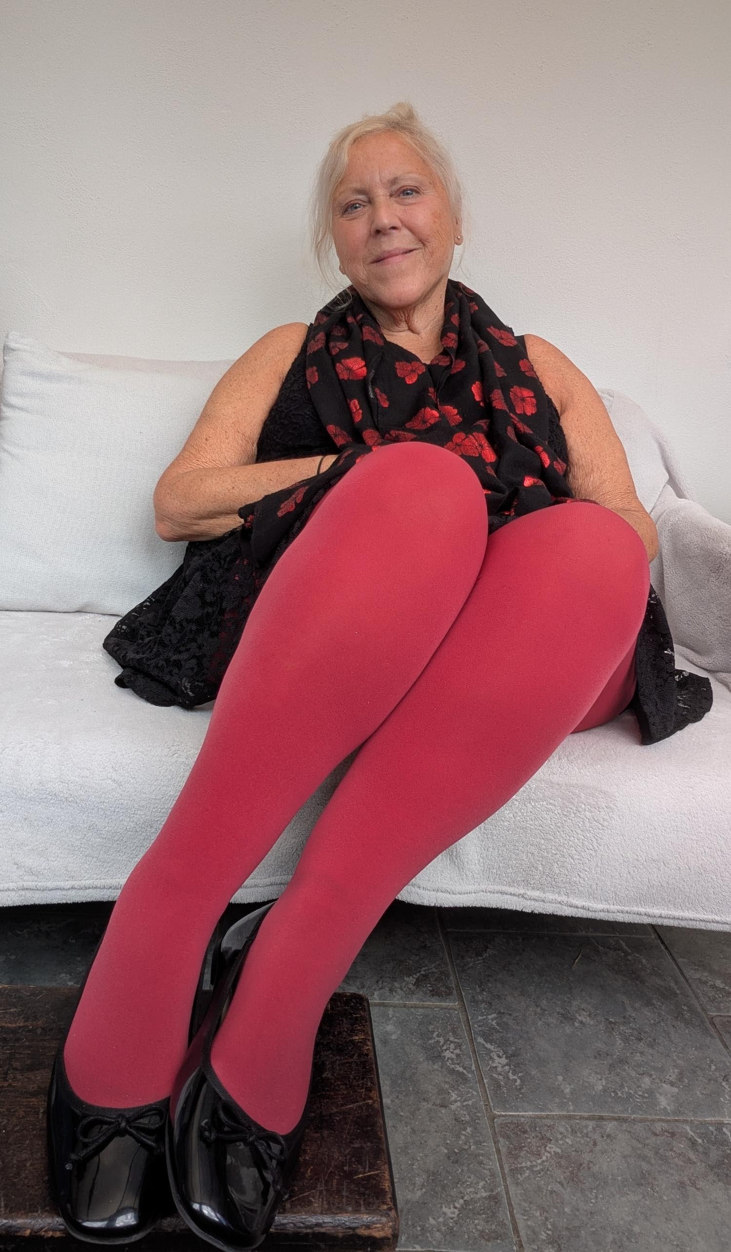 80 Denier Castor Oil Tights - Blood Red - Image 5