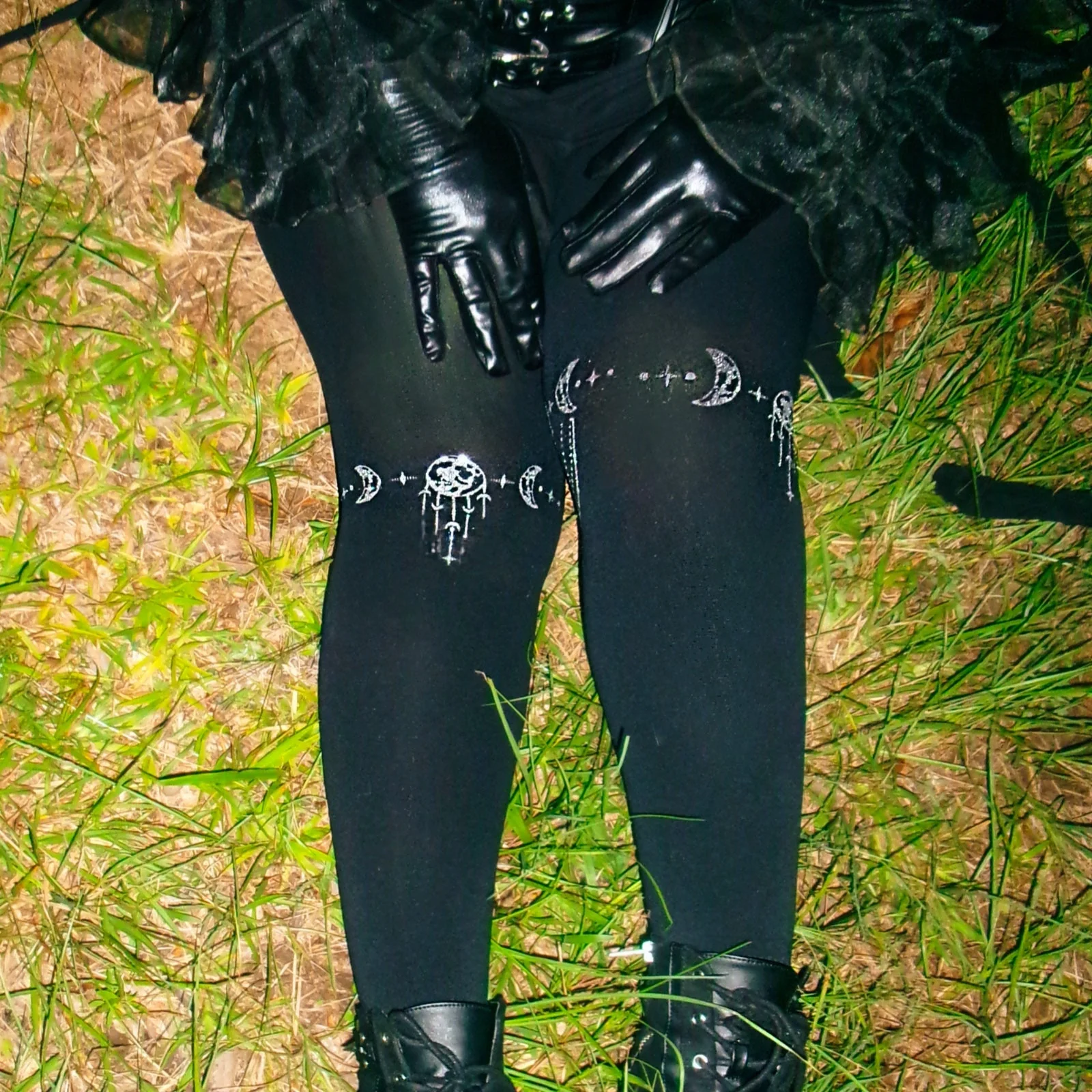 Coven - Image 12