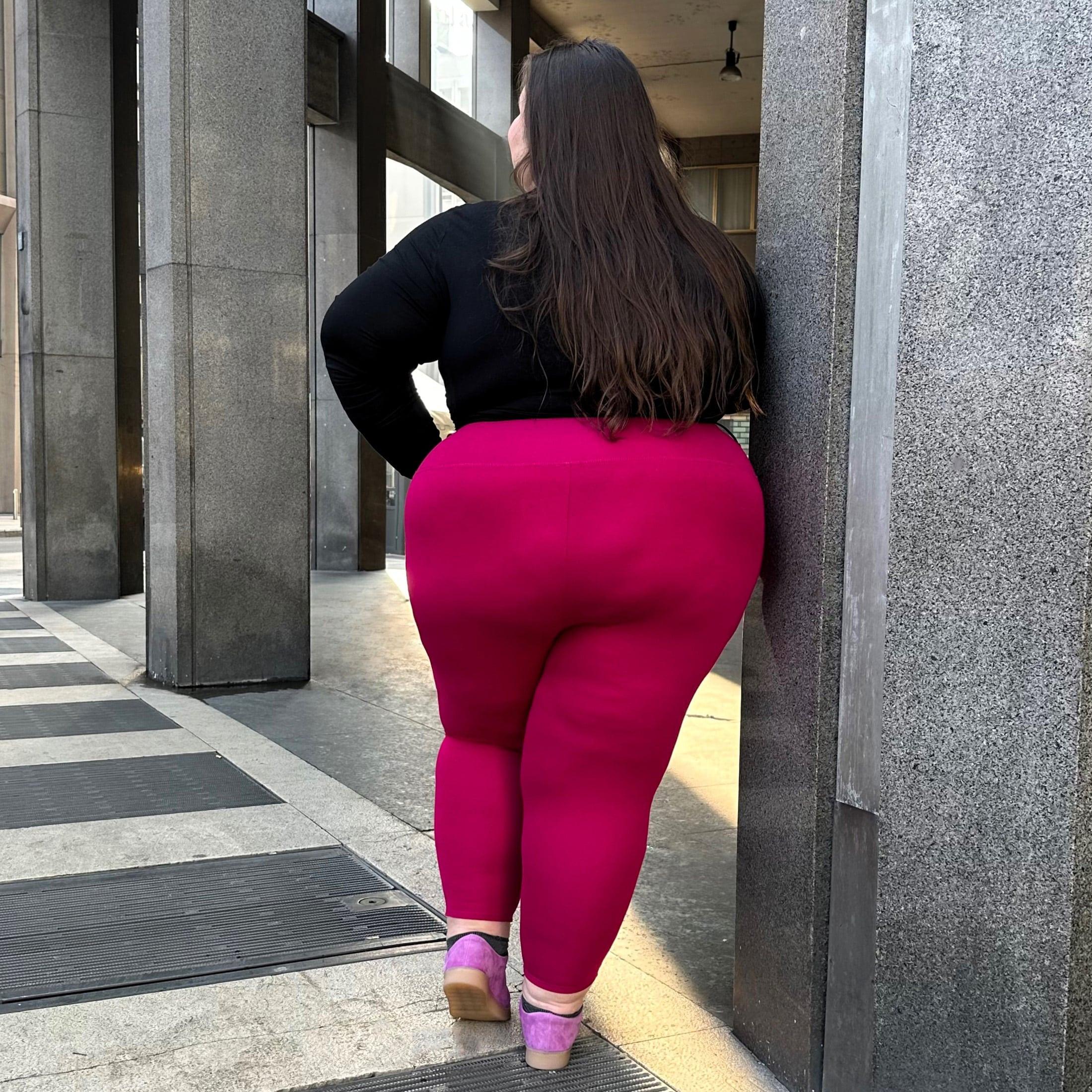 Squat Proof Short Leggings - Raspberry Pie - Image 6