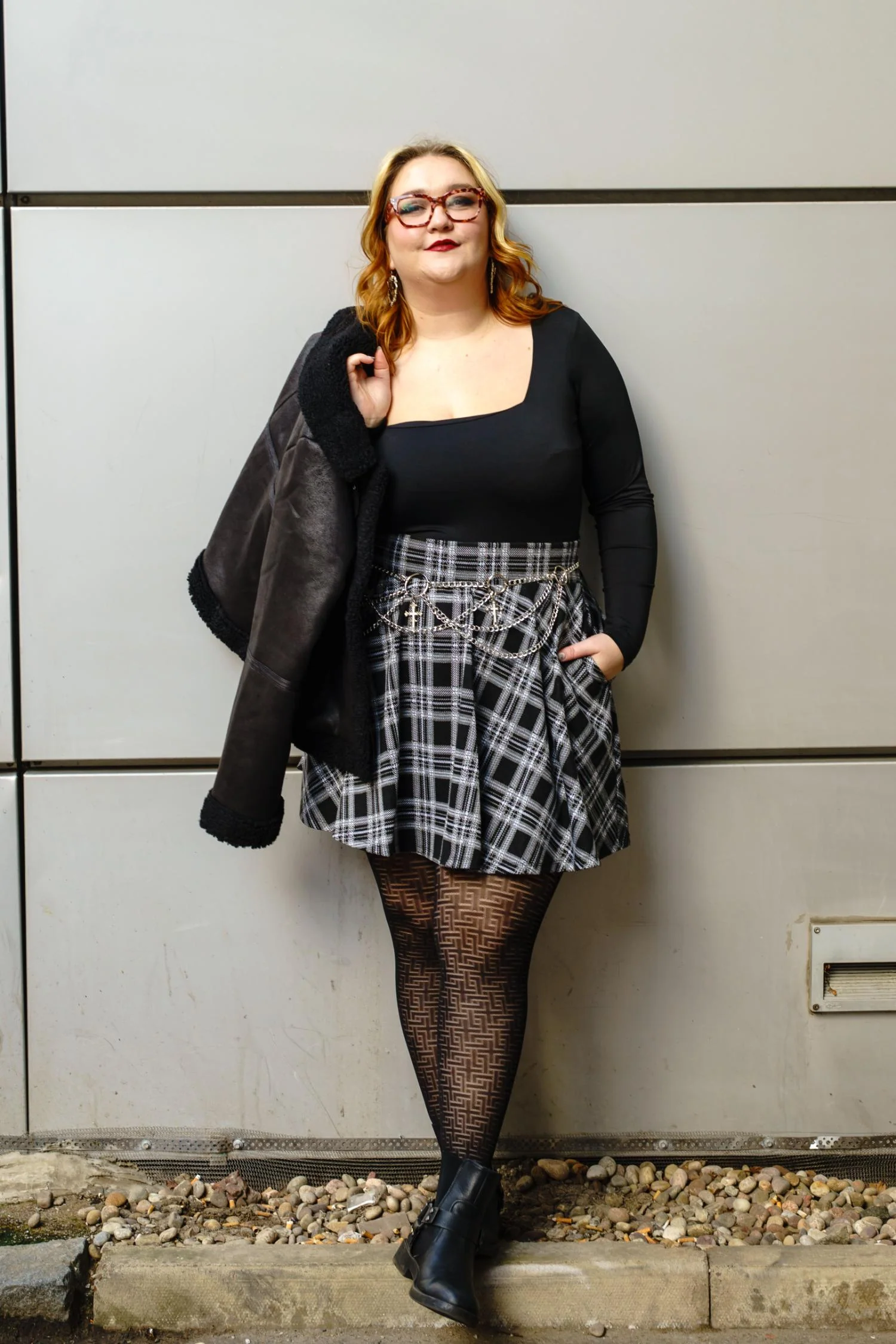 Fishnet Tights - Traditional in Black - Image 5