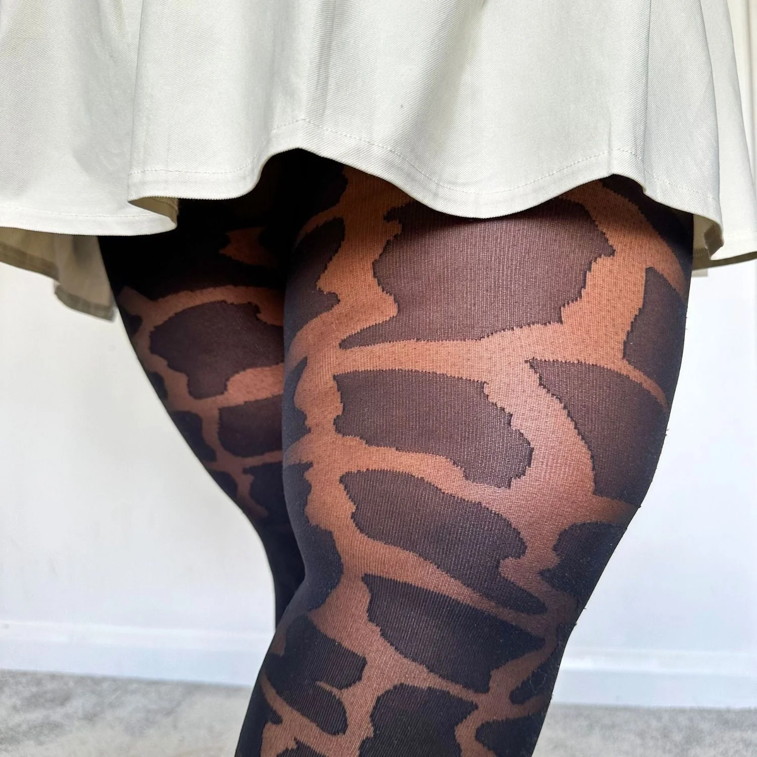 Your HighNess - Giraffe Print Tights - Image 12